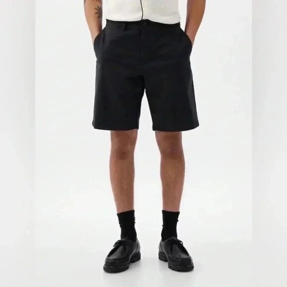 GAP Men’s Shorts 12” Stretch Casual Flat Front Chino Shorts Washed Black 31 - Picture 4 of 15